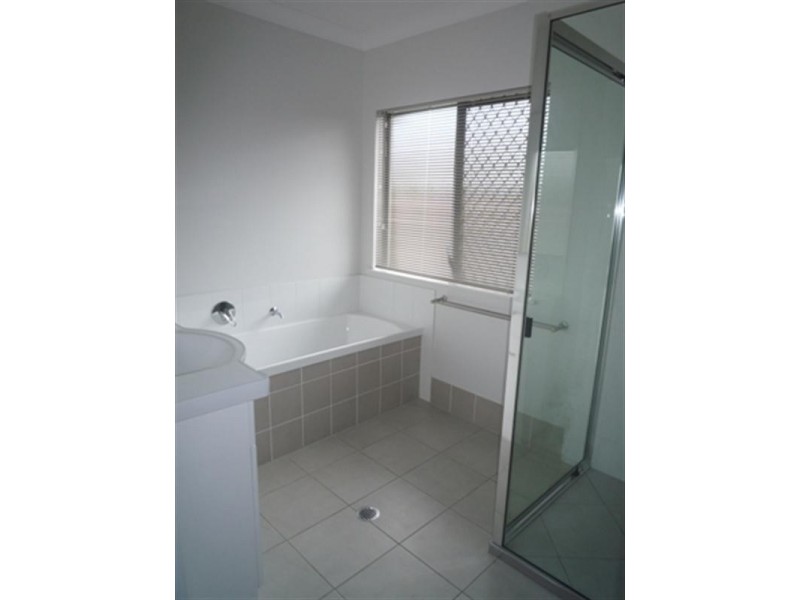 92 Roberts Drive, Trinity Beach QLD 4879