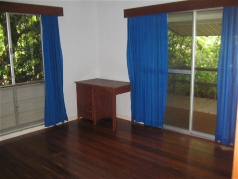 102 Moore Street, Trinity Beach QLD 4879