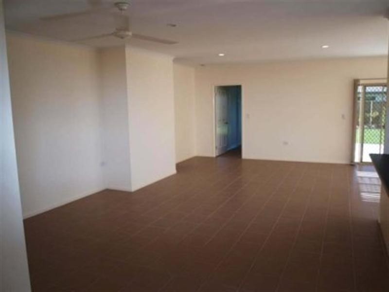 5 Imooya Place, Trinity Park QLD 4879