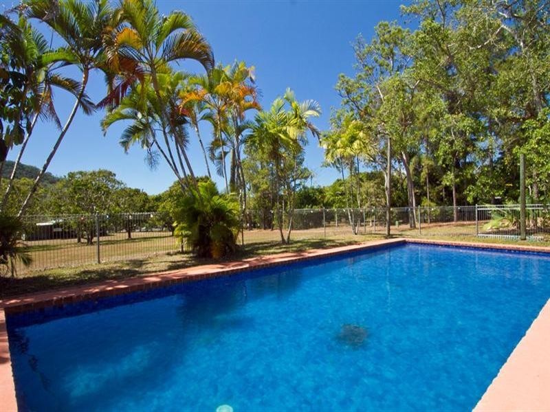 174 Panguna Street, Trinity Beach QLD 4879