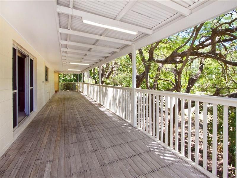 174 Panguna Street, Trinity Beach QLD 4879