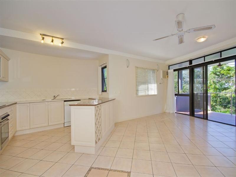6/65 Sims Esplanade, Yorkeys Knob QLD 4878