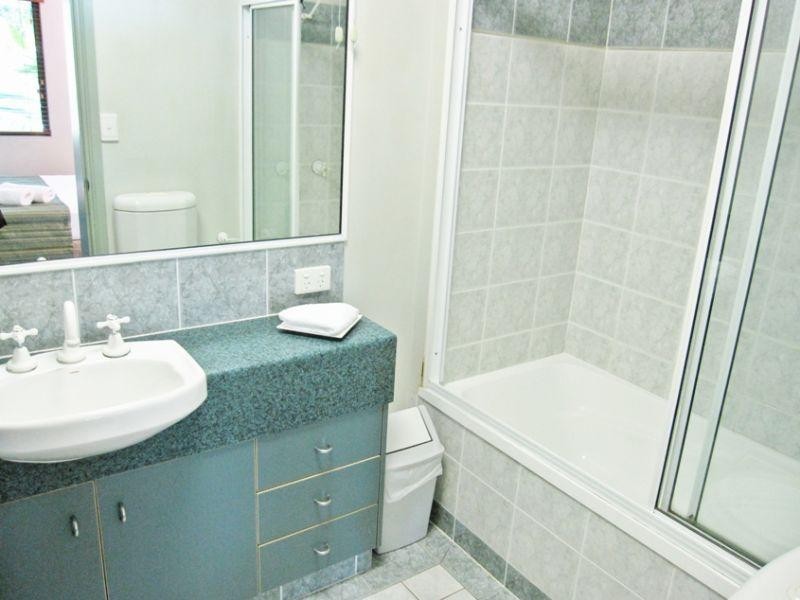 2/101 Wattle Street, Yorkeys Knob QLD 4878