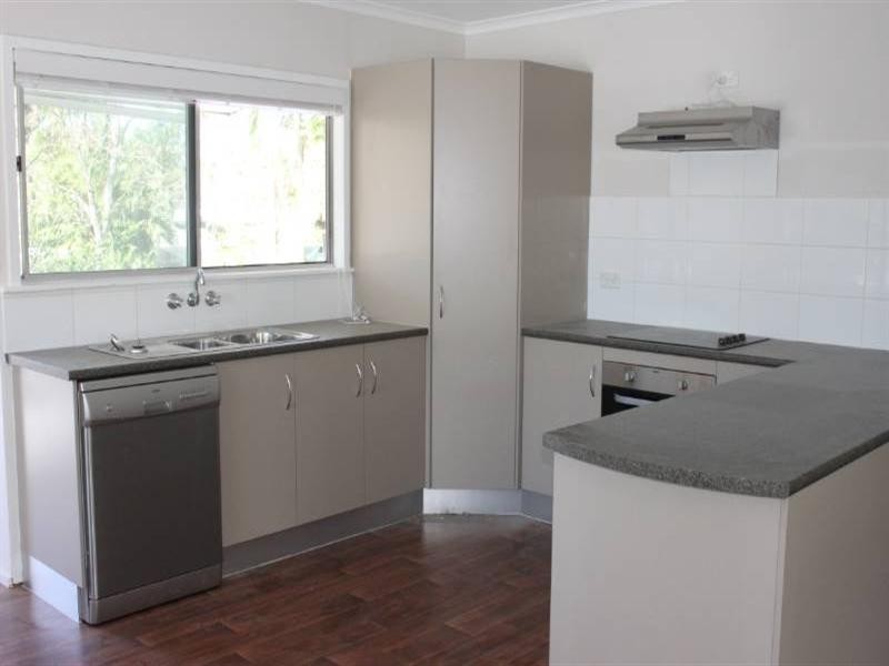 6 Arunta Street, Trinity Park QLD 4879