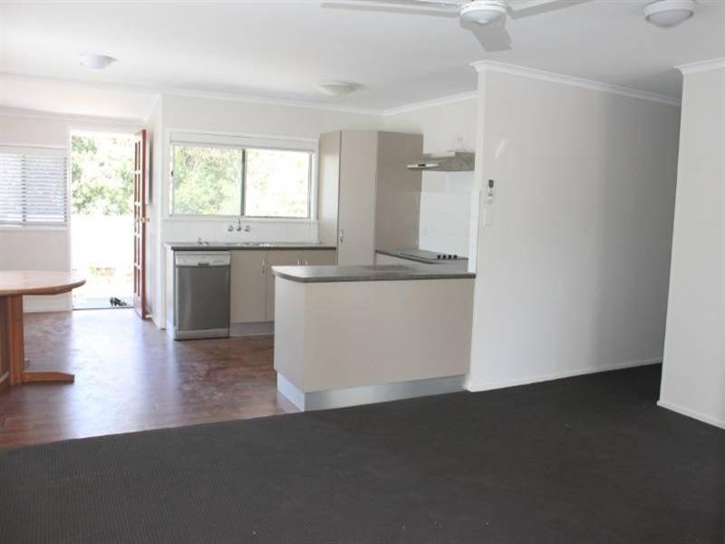 6 Arunta Street, Trinity Park QLD 4879