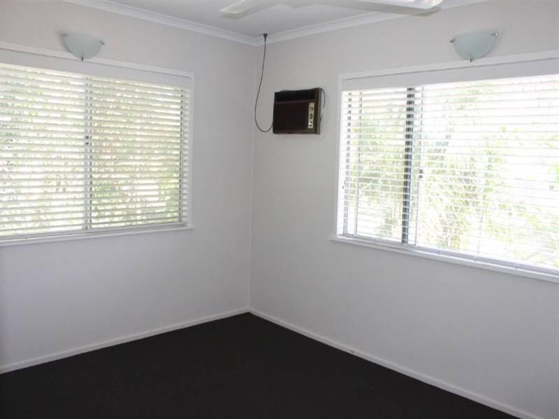 6 Arunta Street, Trinity Park QLD 4879