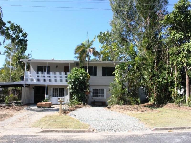 6 Arunta Street, Trinity Park QLD 4879