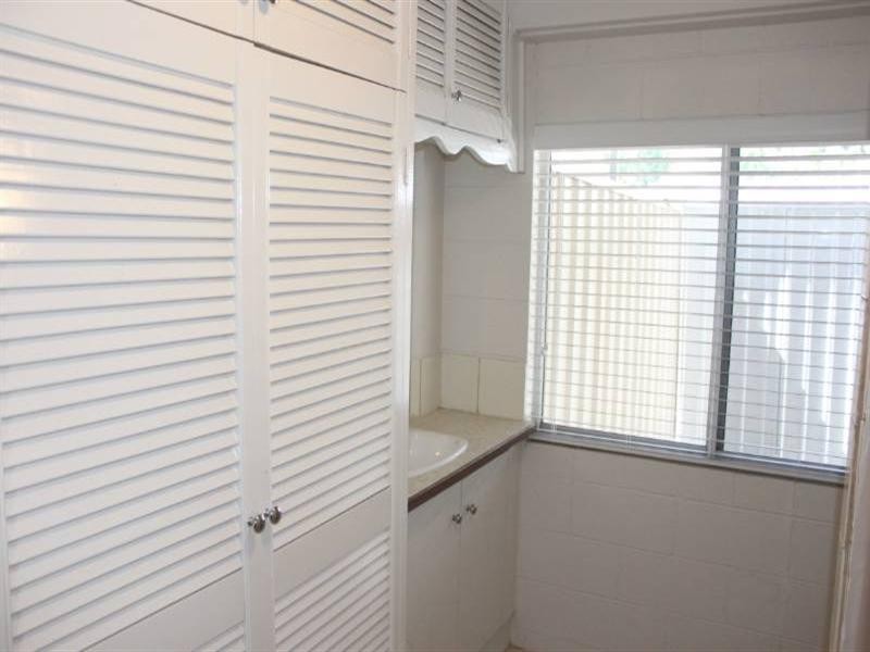 6B Arunta Street, Trinity Park QLD 4879