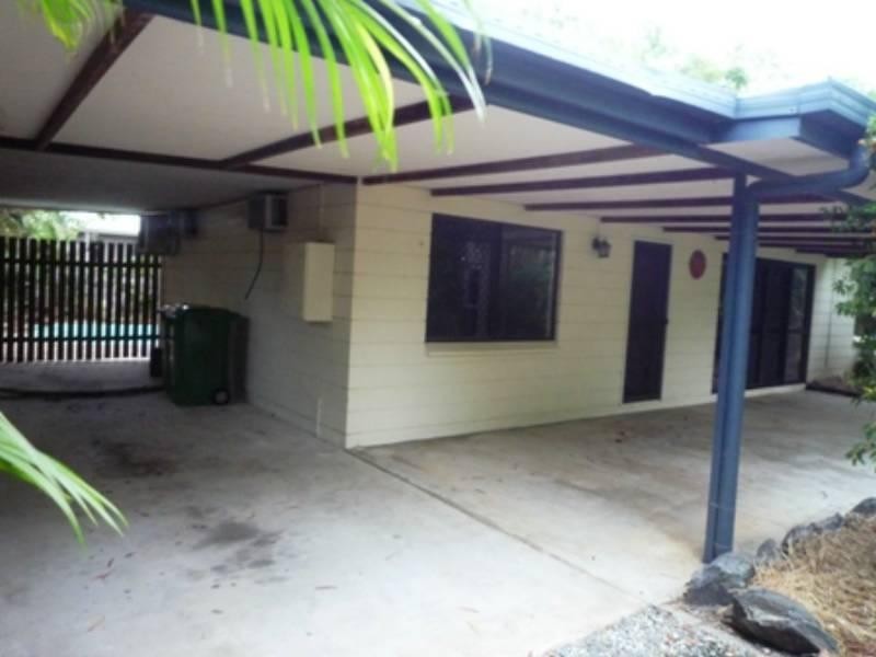 15 Corinda Close, Trinity Beach QLD 4879