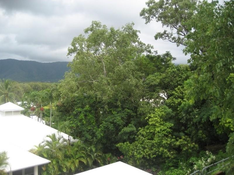 13/106 Moore Street, Trinity Beach QLD 4879