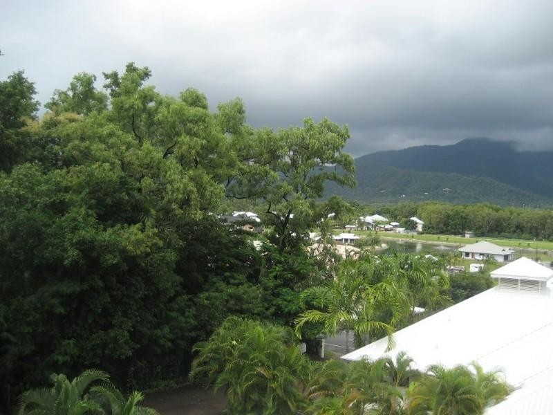 13/106 Moore Street, Trinity Beach QLD 4879