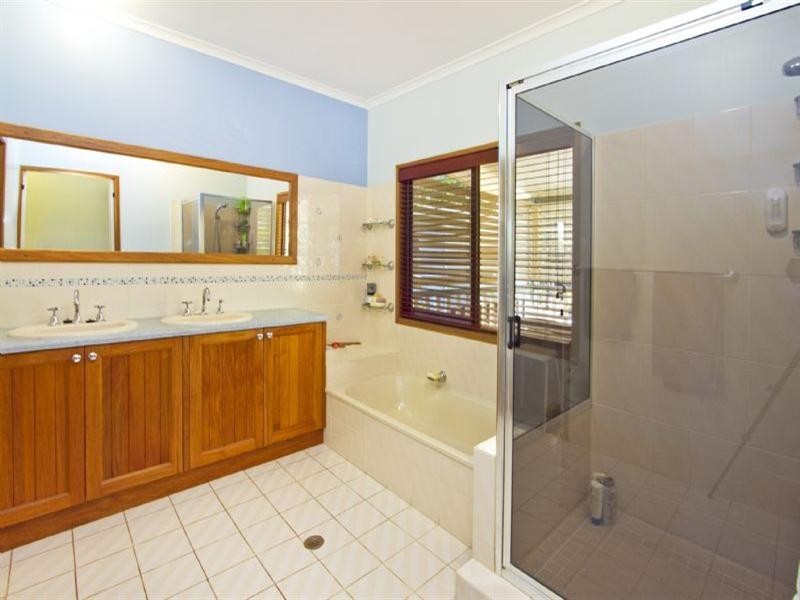 Kewarra Beach QLD 4879