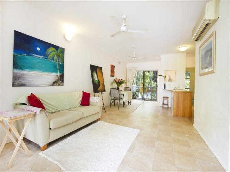 Trinity Beach QLD 4879