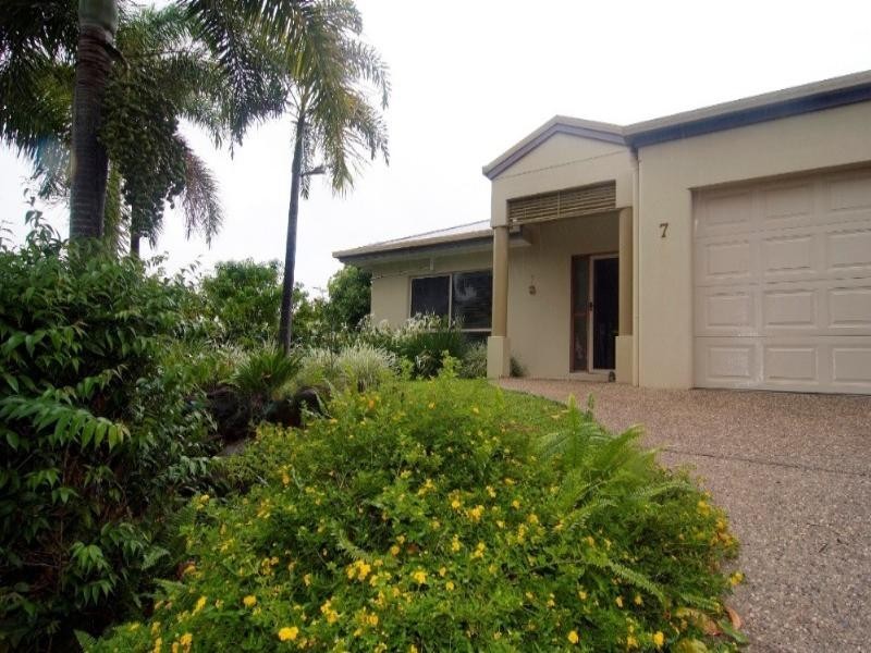 Trinity Beach QLD 4879