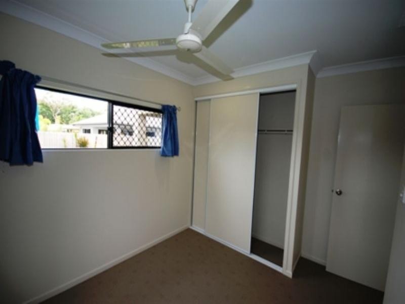 5 Kingsborough Pass, Trinity Park QLD 4879