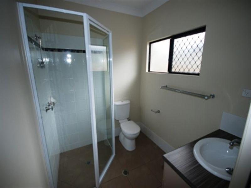 5 Kingsborough Pass, Trinity Park QLD 4879