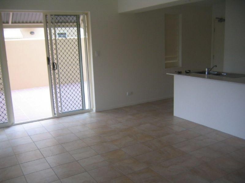 5/110 Moore Street, Trinity Beach QLD 4879