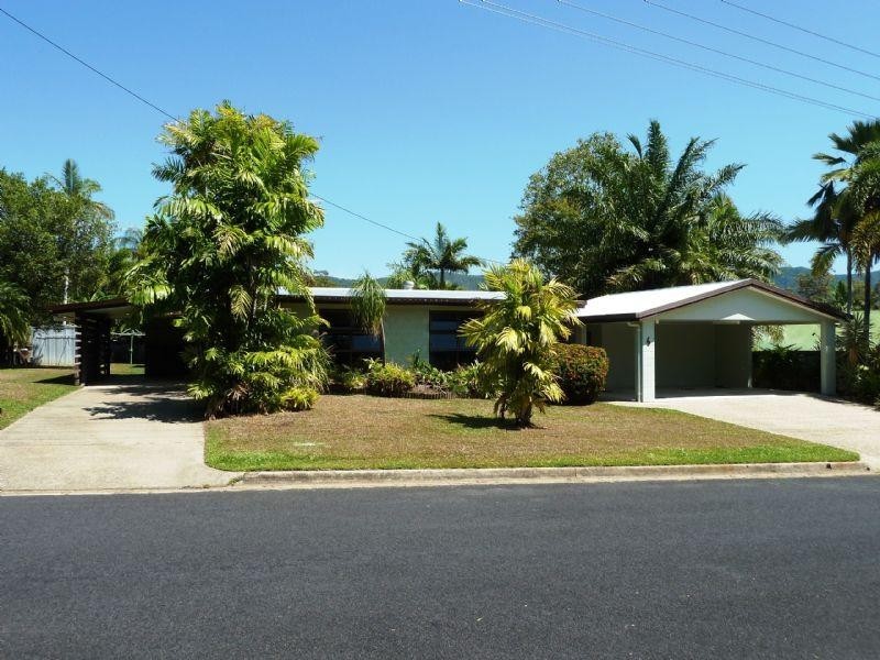 6 Boroko Close, Trinity Beach QLD 4879