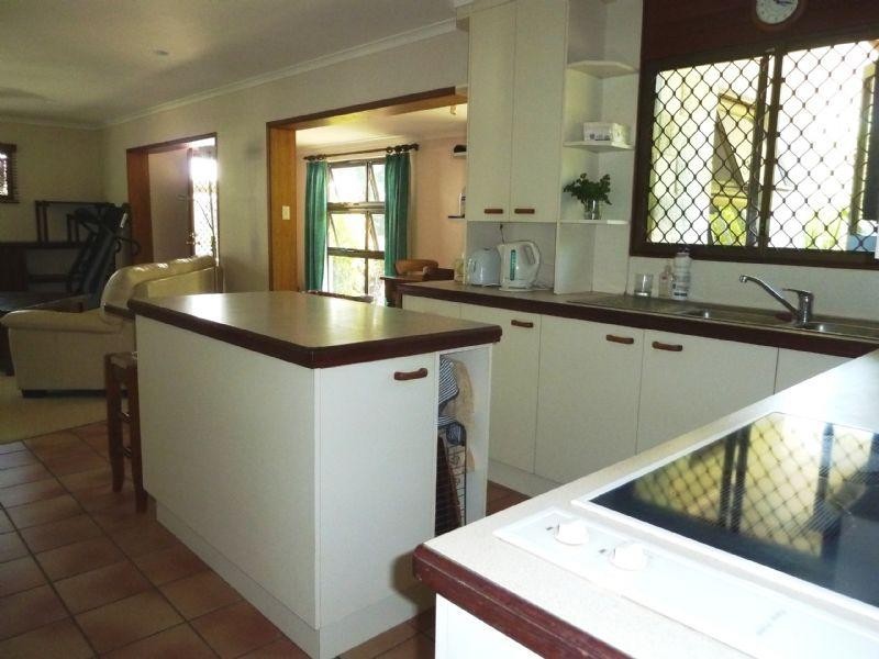 6 Boroko Close, Trinity Beach QLD 4879