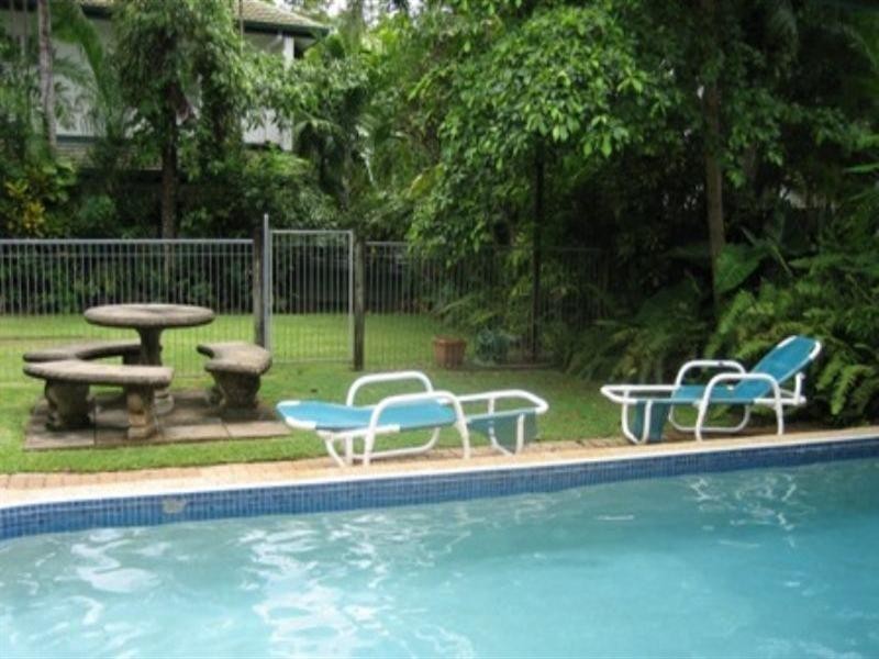 2/46 Moore Street, Trinity Beach QLD 4879