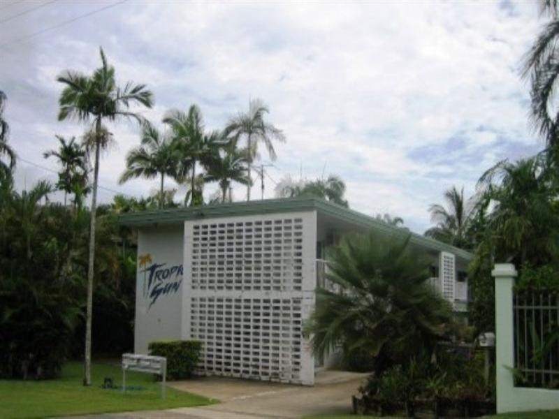 2/46 Moore Street, Trinity Beach QLD 4879