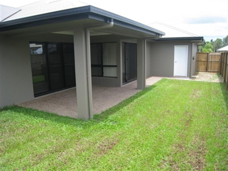 1 Propellor Close, Trinity Beach QLD 4879