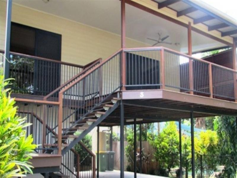 3/7 Street Tenni, Redlynch QLD 4870