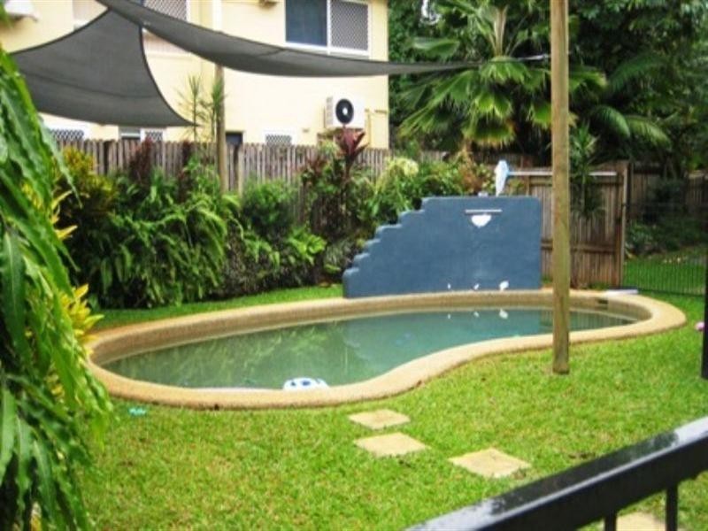 3/7 Street Tenni, Redlynch QLD 4870