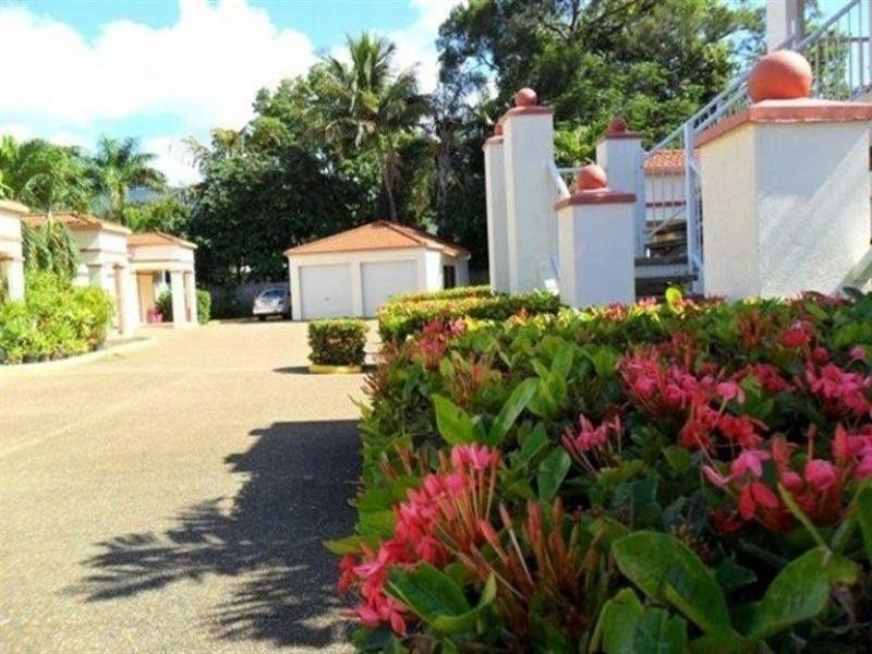 Trinity Beach QLD 4879