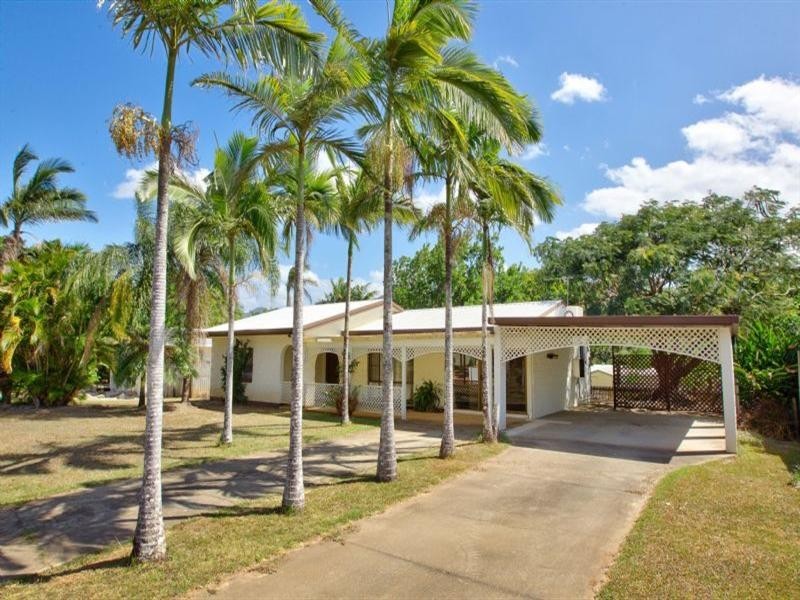 Trinity Beach QLD 4879