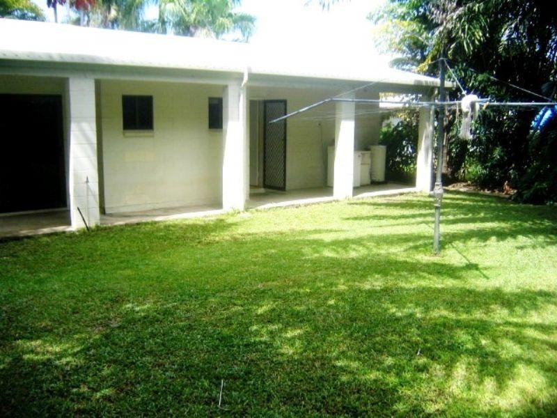 9 Dromana Close, Kewarra Beach QLD 4879