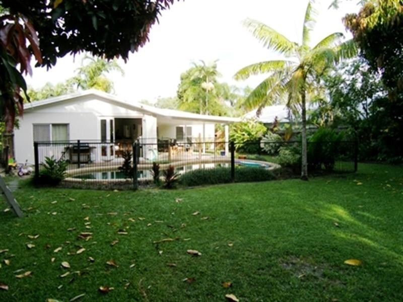 9 Saxon Street, Clifton Beach QLD 4879