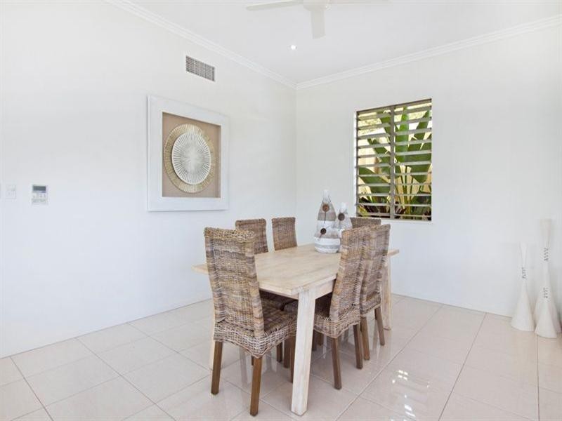 24 Catamaran Circuit, Trinity Beach QLD 4879