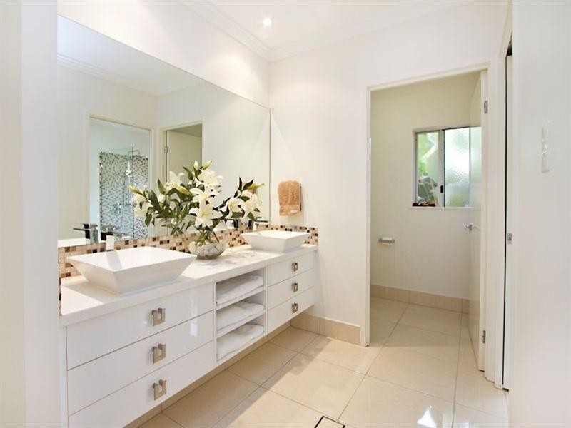 24 Catamaran Circuit, Trinity Beach QLD 4879