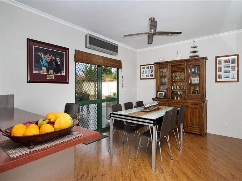 Holloways Beach QLD 4878