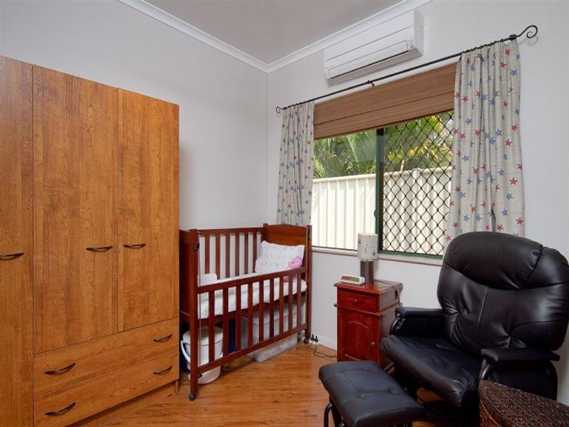 Holloways Beach QLD 4878