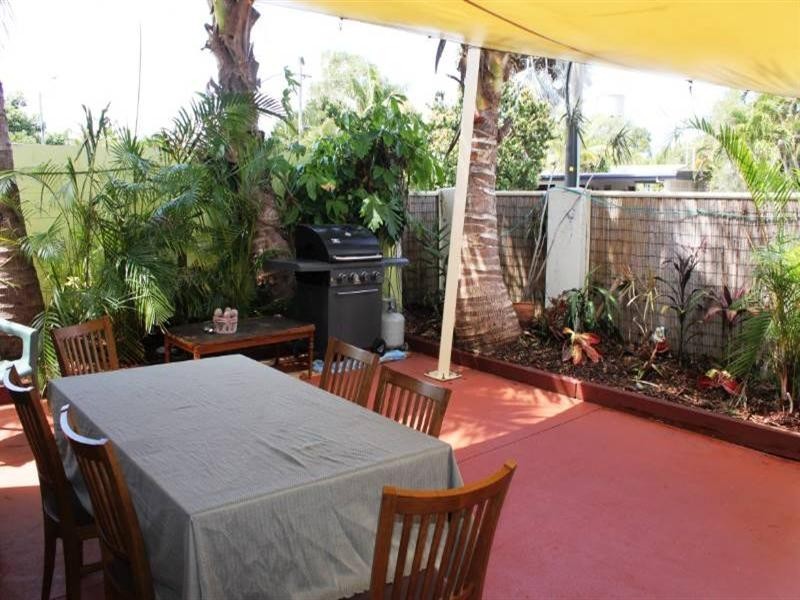 Holloways Beach QLD 4878