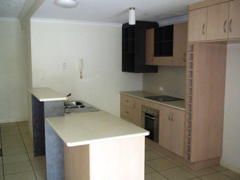 10/1804 Captain Cook Highway, Clifton Beach QLD 4879