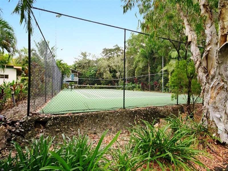 Trinity Beach QLD 4879