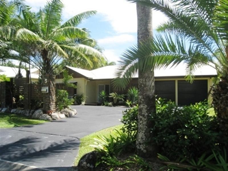 5 Koonya Close, Kewarra Beach QLD 4879