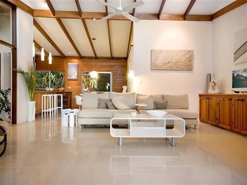 2 Justine Close, Trinity Beach QLD 4879