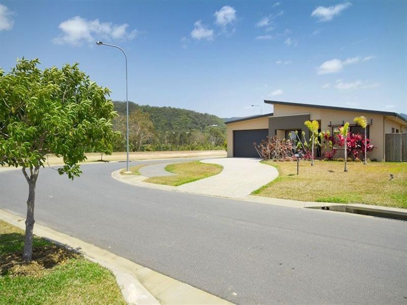 16 Starboard Street, Trinity Beach QLD 4879