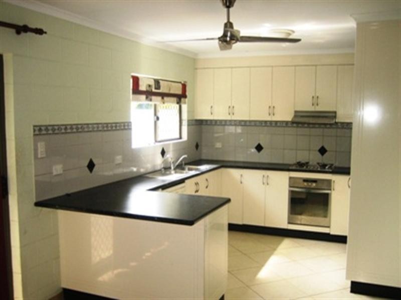 21 Hope Street, Clifton Beach QLD 4879