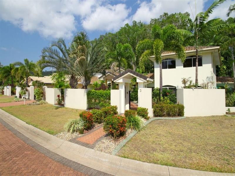 Clifton Beach QLD 4879