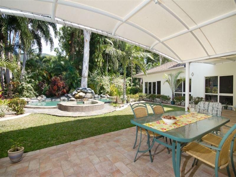 Clifton Beach QLD 4879