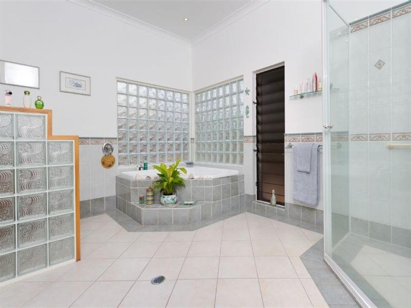 Clifton Beach QLD 4879