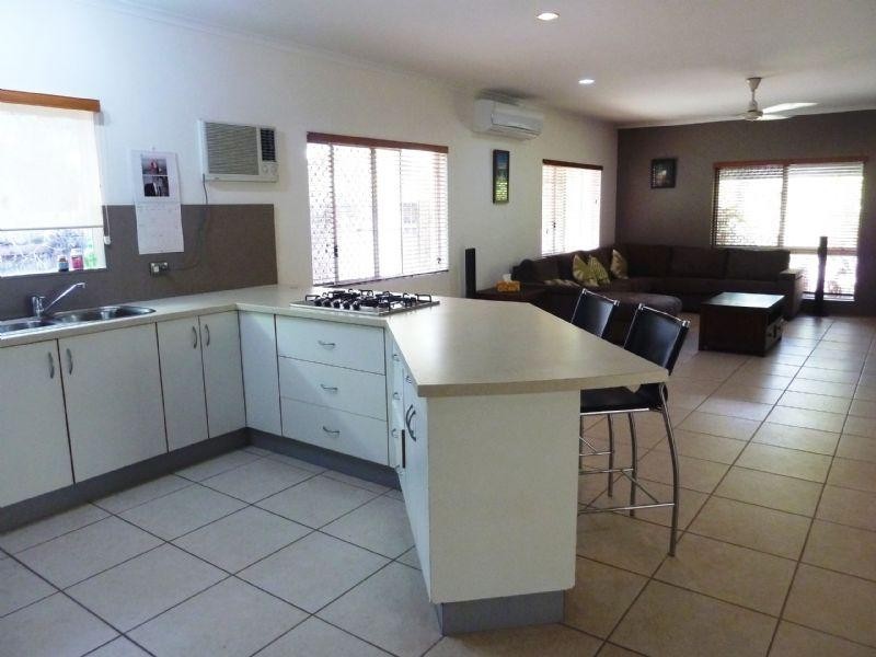 4 Bligh Close, Clifton Beach QLD 4879