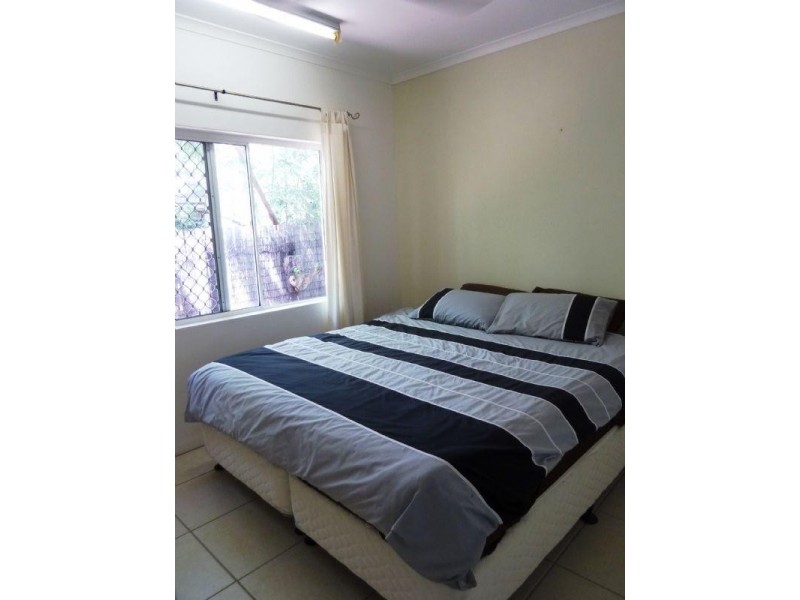 4 Bligh Close, Clifton Beach QLD 4879