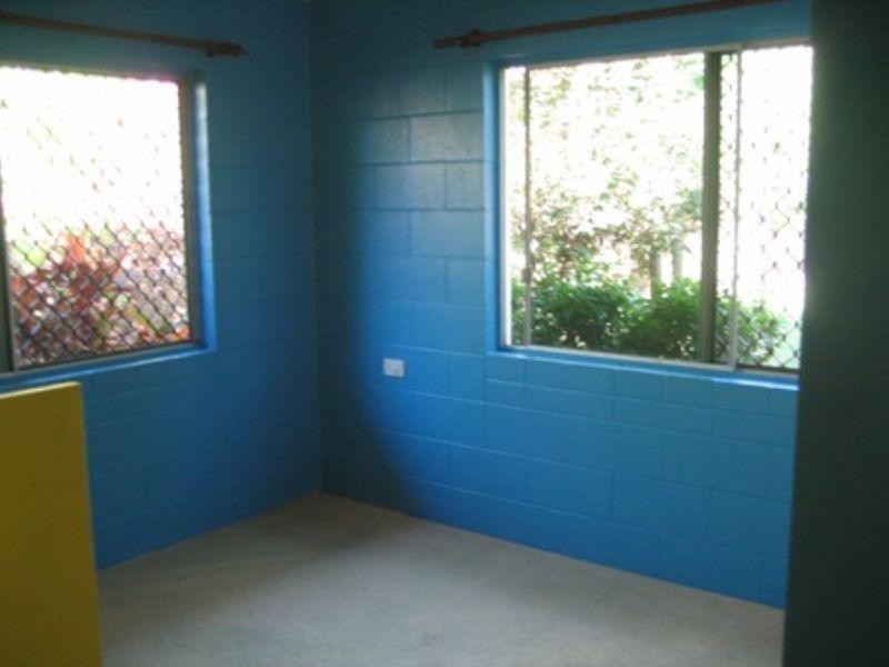 27 Walnut Street, Holloways Beach QLD 4878