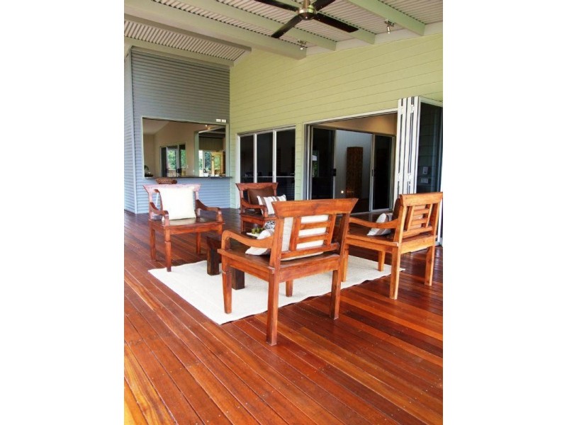 Trinity Beach QLD 4879